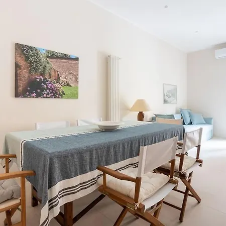 Palazzo Sabbioni Lusso Due Cucina * Ferrara