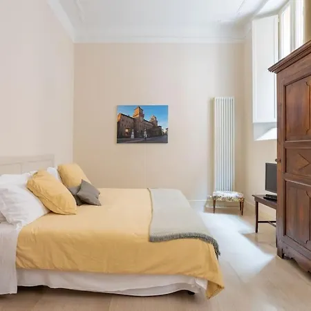 Palazzo Sabbioni Lusso Due Cucina * Ferrara