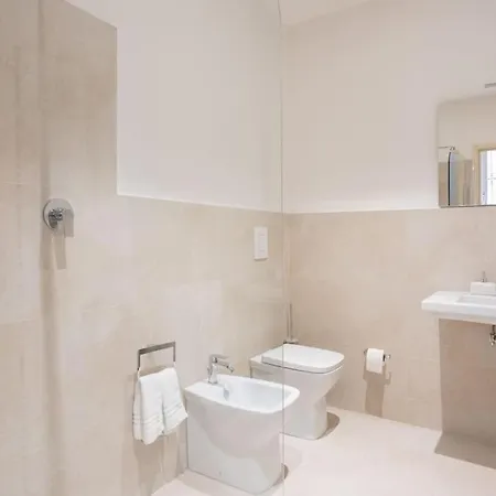 Palazzo Sabbioni Lusso Due Cucina * Ferrare