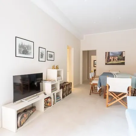 Palazzo Sabbioni Lusso Due Cucina Appartamento