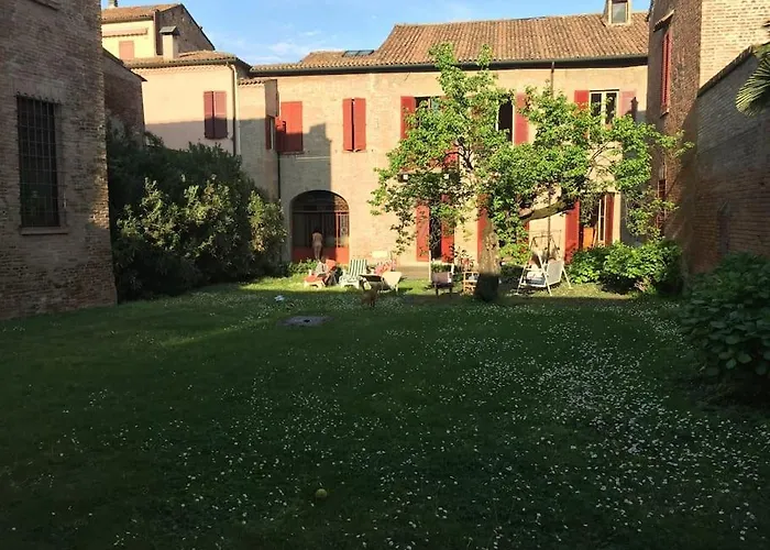 Appartamento Palazzo Sabbioni Lusso Due Cucina Ferrara