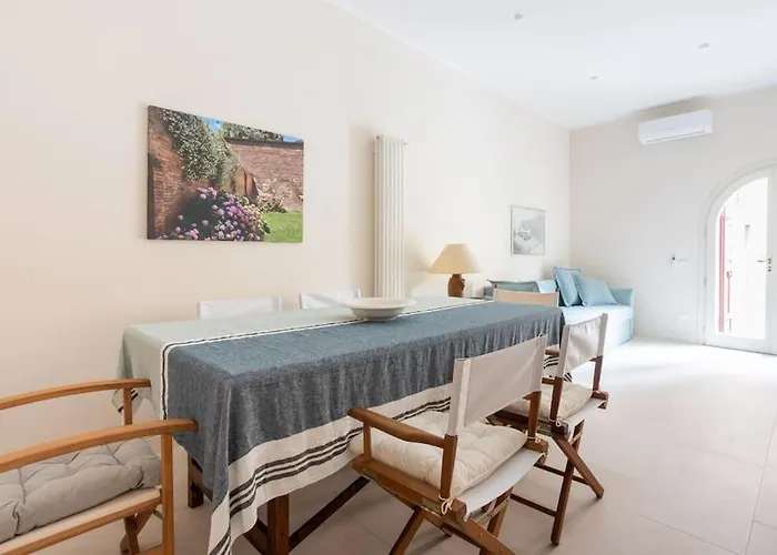 Palazzo Sabbioni Lusso Due Cucina * Ferrara