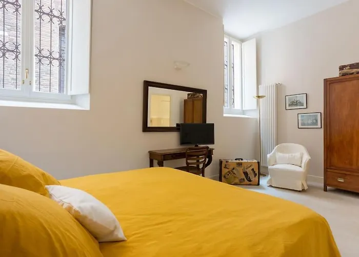 Palazzo Sabbioni Lusso Due Cucina Appartamento Ferrara