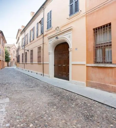 Palazzo Sabbioni Lusso Due Cucina Appartamento *